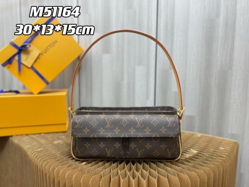 Handbag   Louis Vuitton M51164  size  30x11x13 cm   