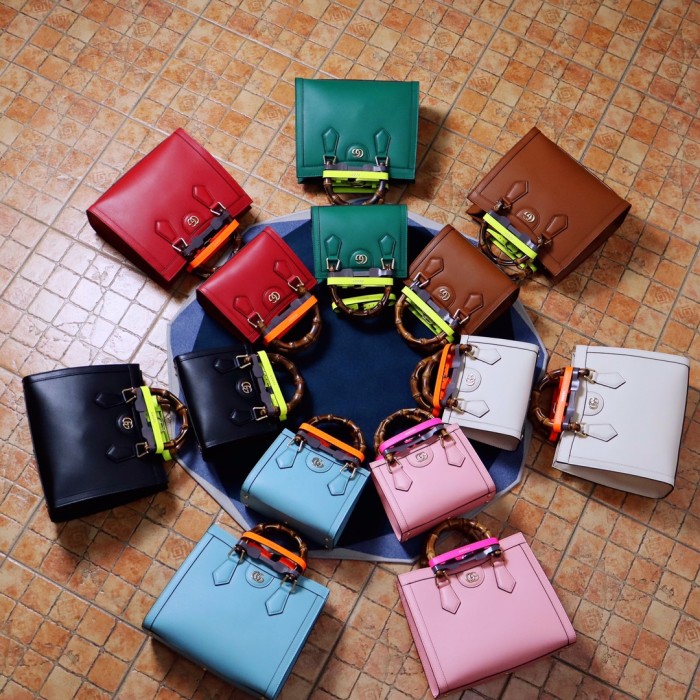 Handbag  Gucci  655661  size  20X16X10 cm 