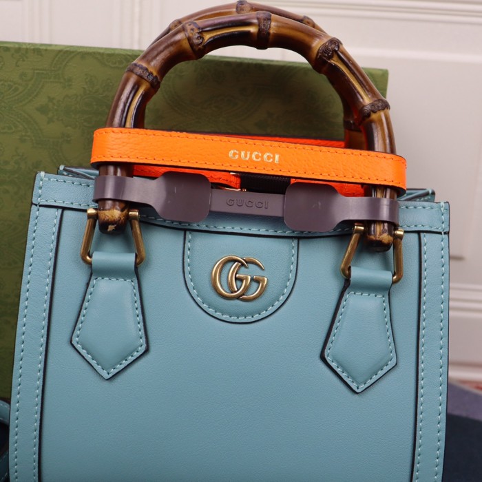 Handbag  Gucci  655661  size  20X16X10 cm 