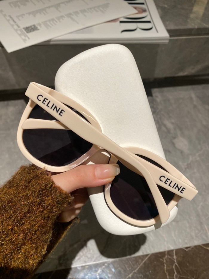 Sunglasses Celine CL40369 SIZE:57 19-145