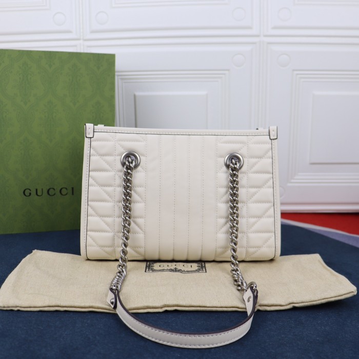 Handbag  Gucci 681483  size  26.5X19X11 cm