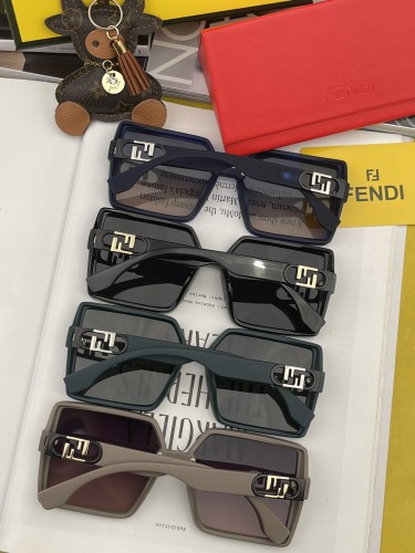 Sunglasses Fendi FD1772