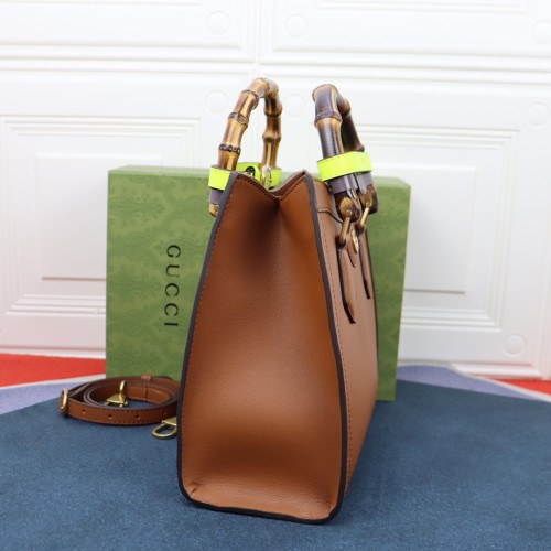 Handbag  Gucci   660195  size  27*24*11 cm