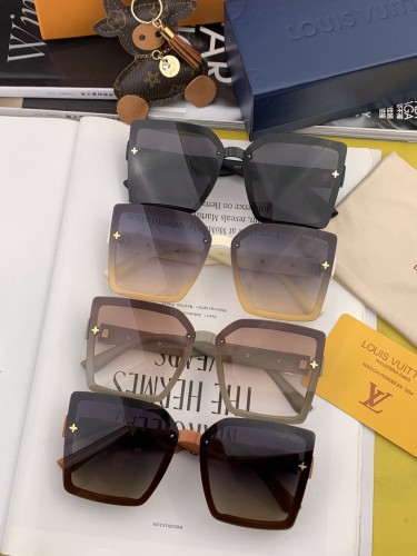 Sunglasses Louis Vuitton L7805
