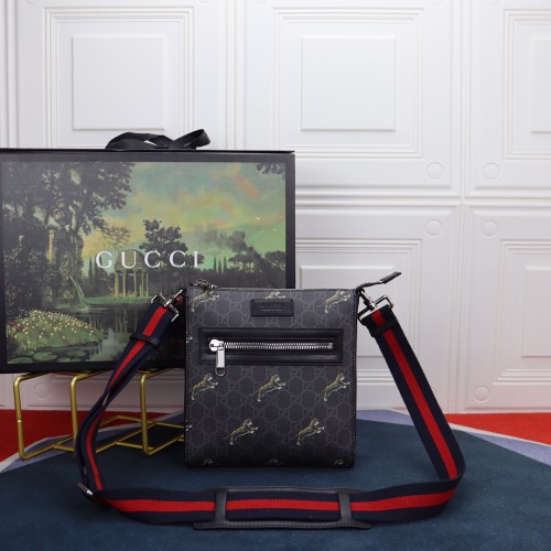 Handbag  Gucci  523599  size  21-23-4  cm