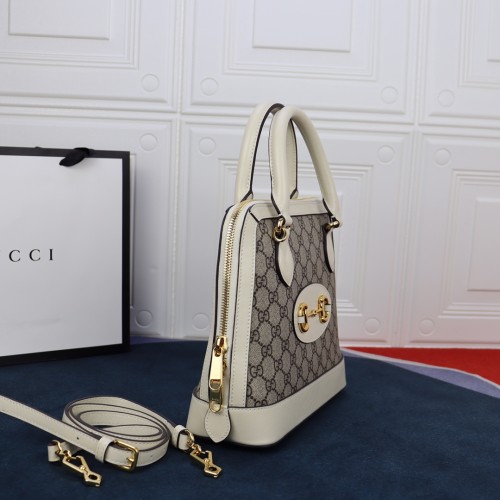 Handbag  Gucci   621220  size  25X24X9 cm