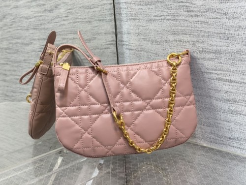 Handbag   Dior  size  25×16×2.5 cm