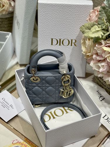 Handbag   Dior  6601  size  12*10*5 cm