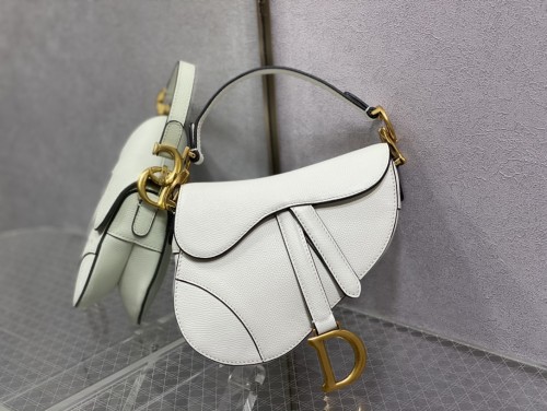 Handbag   Dior   size  19.5 cm