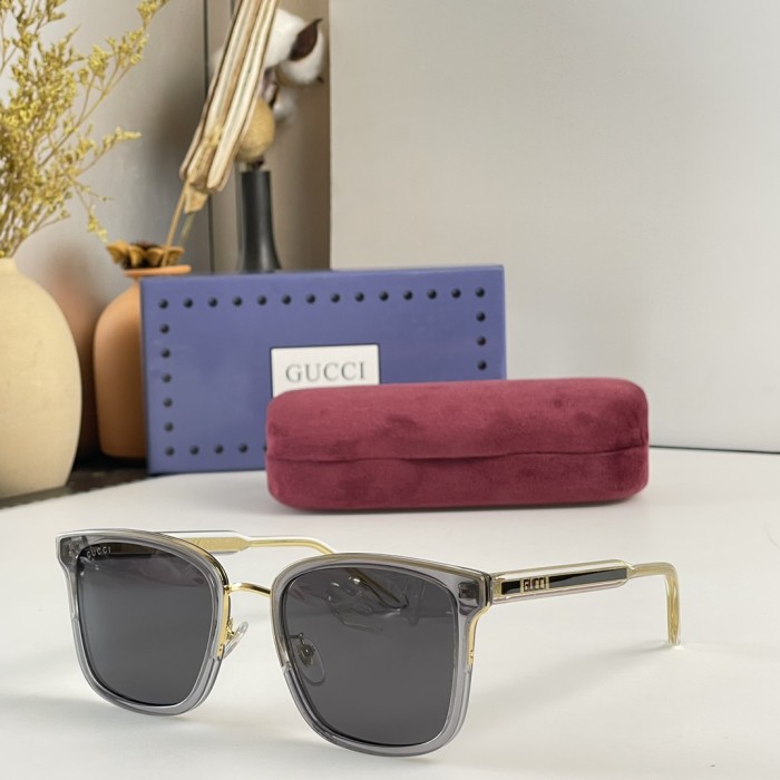 Sunglasses Gucci GG0563S size55 21-150