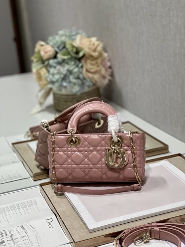 Handbag   Dior   9031  size  22.5×6×11.5 cm