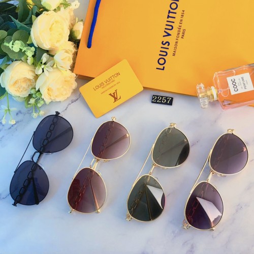 Sunglasses Louis Vuitton 2023