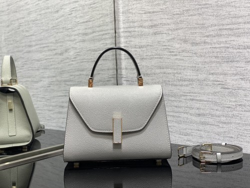  Handbag VALEXTRA size 𝟏𝟗'𝟓*𝟏𝟒*𝟗'𝟓 𝐂𝐦