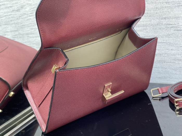 Handbag VALEXTRA size 𝟐𝟔*𝟐𝟎*𝟏𝟐 𝐂𝐦