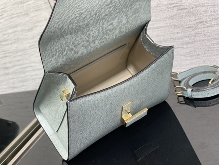 Handbag VALEXTRA  size 𝟐𝟐*𝟏𝟔'𝟓*𝟏𝟐 𝐂𝐦