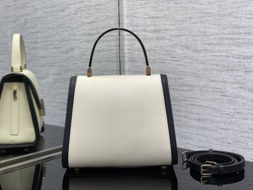  Handbag VALEXTRA  size 𝟐𝟐*𝟏𝟔'𝟓*𝟏𝟐 𝐂𝐦