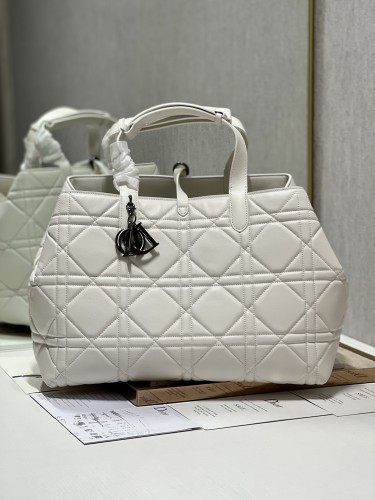 Handbag  Dior  1188 size 37×43×22 cm