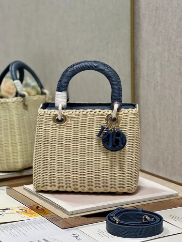 Handbag  Dior 9989 size 24×20×11 cm 
