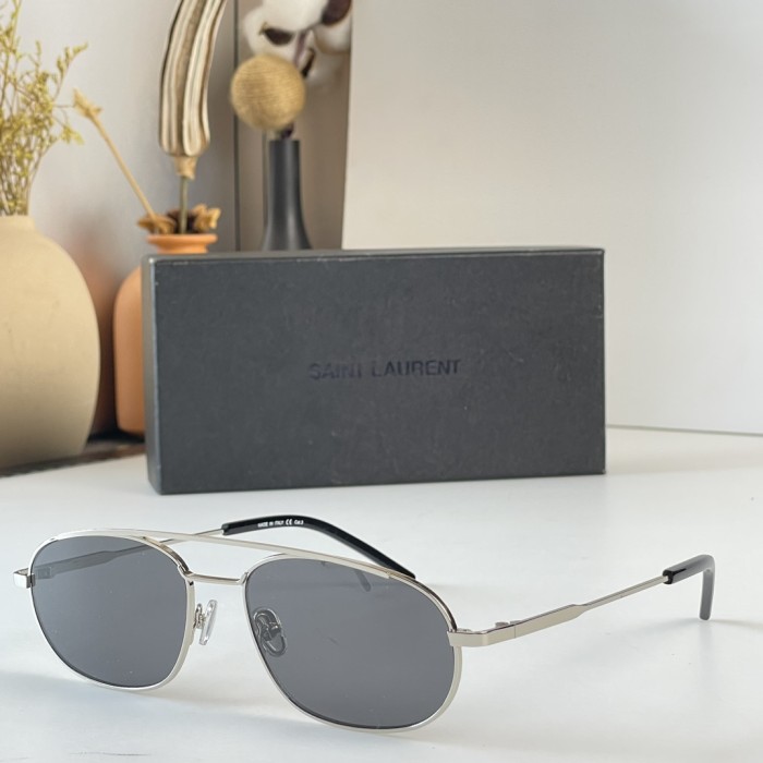 Sunglasses Saint Laurent SL561