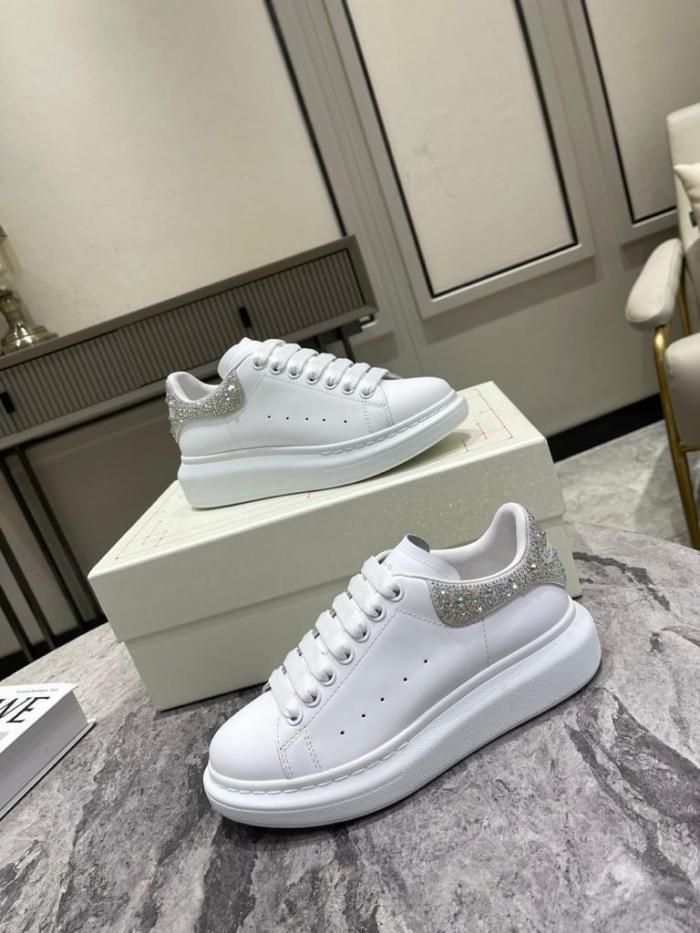 Alexander McQueen Oversized Sneaker in White