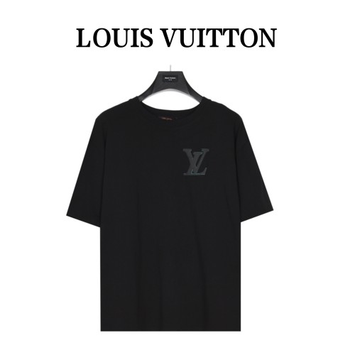 Clothes Louis Vuitton 275