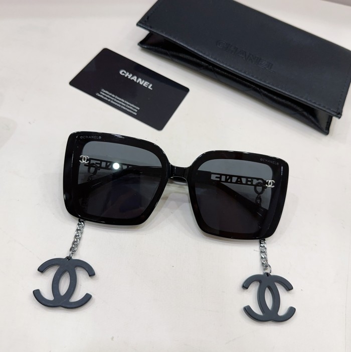 Sunglasses Chanel CH0651