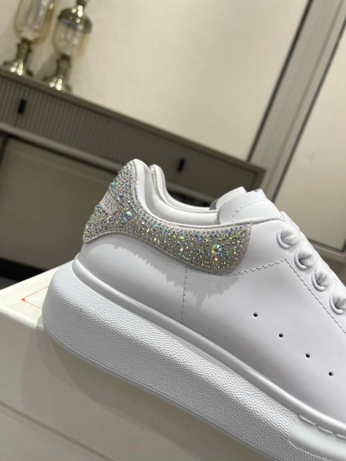 Alexander McQueen Oversized Sneaker in White