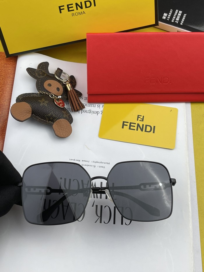 Sunglasses Fendi FD2651