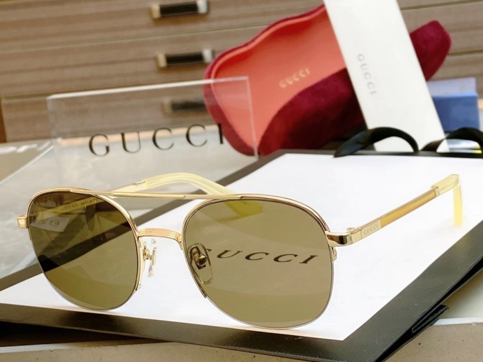 Sunglasses Gucci GG0984S size:53 21-145
