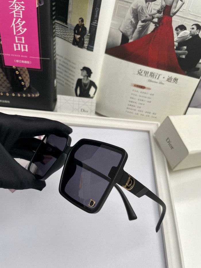 sunglasses Dior 7116