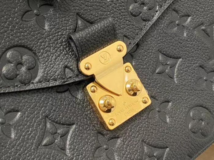 Handbag Louis Vuitton M41487 size 25 x 19 x 7 cm