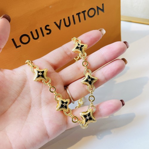Accessories Louis Vuitton 51