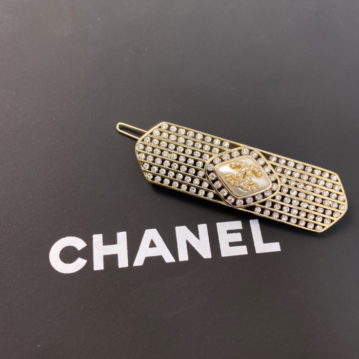 hairclip Chanel 2