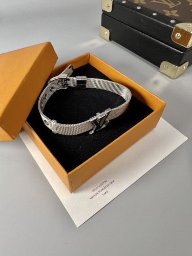 Jewelry Louis Vuitton 97