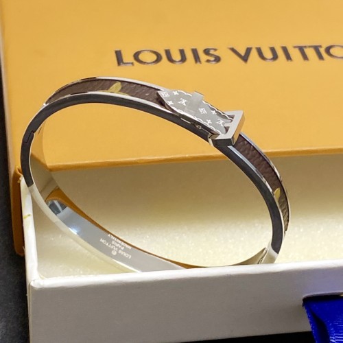 Jewelry Louis Vuitton 114
