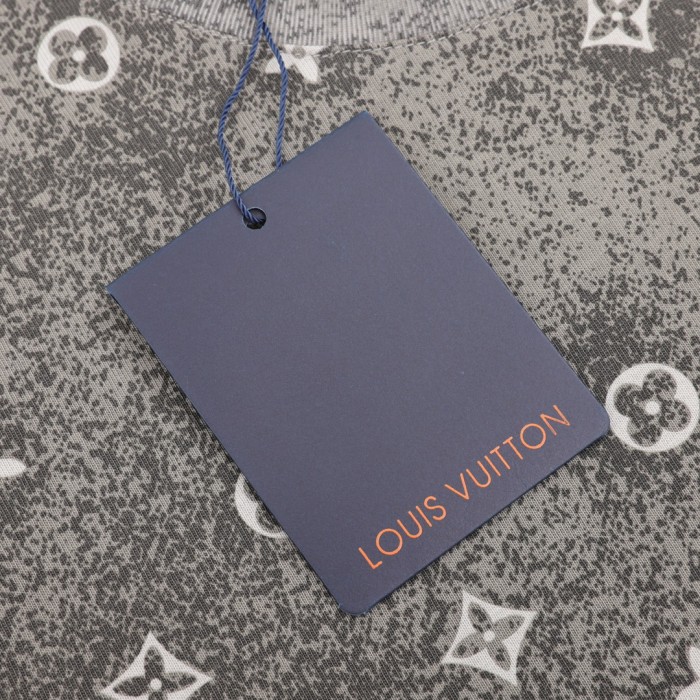 Clothes Louis Vuitton 354