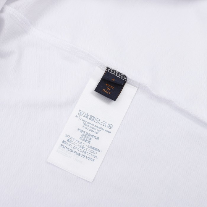 Clothes Louis Vuitton 353