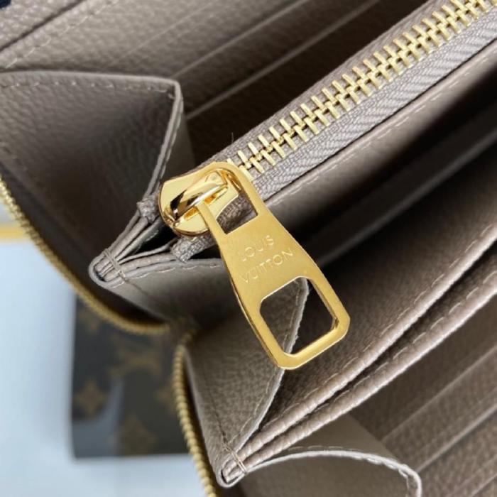 Handbag Louis Vuitton M69794 size 19.5 x 10.5 x 2.5 cm