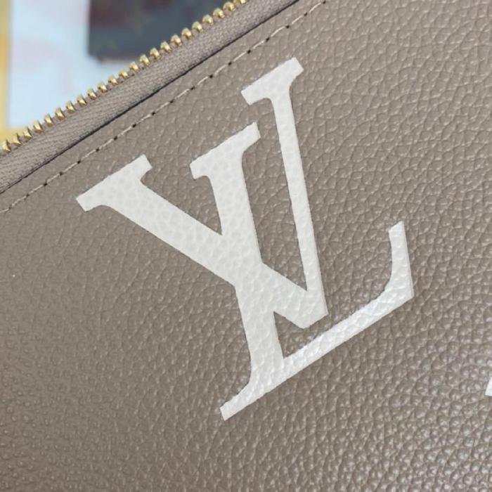 Handbag Louis Vuitton M69794 size 19.5 x 10.5 x 2.5 cm