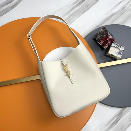 Handbags SAINT LAURENT 713938 size 23×22×8.5 cm