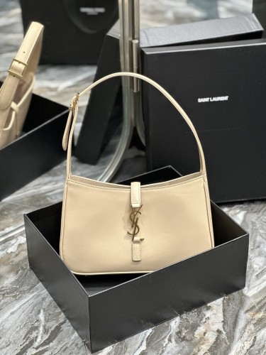 Handbags SAINT LAURENT 657228 size 25X14X6 cm