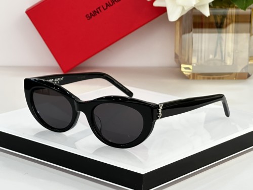 Sunglasses Saint Laurent SLM115