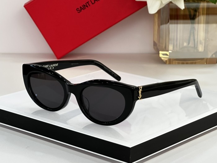Sunglasses Saint Laurent SLM115