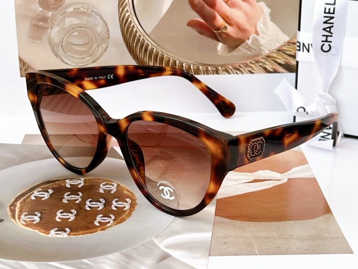 Sunglasses Chanel  5477 56口19-140