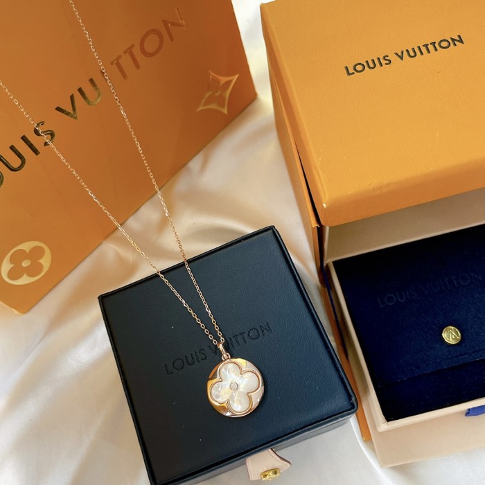 Jewelry Louis Vuitton 304
