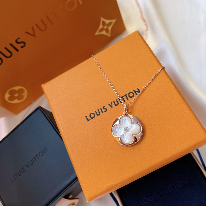 Jewelry Louis Vuitton 304
