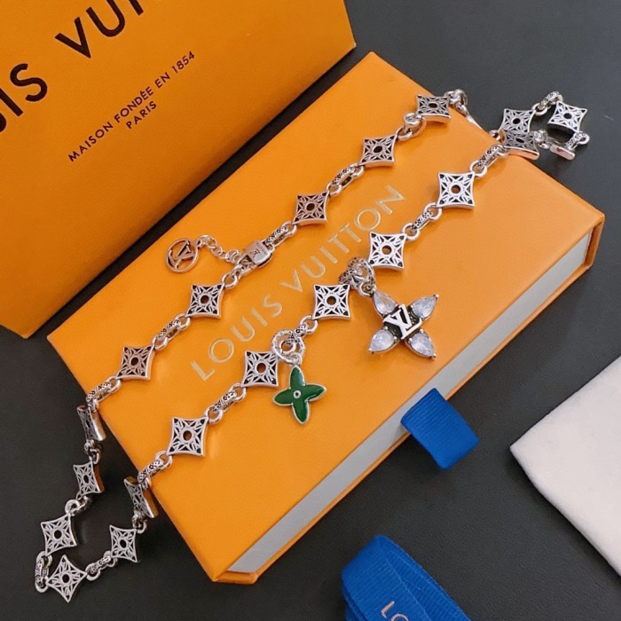 Jewelry Louis Vuitton 301