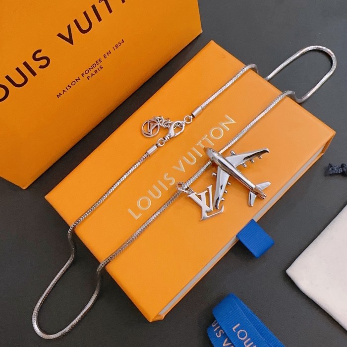 Jewelry Louis Vuitton 298