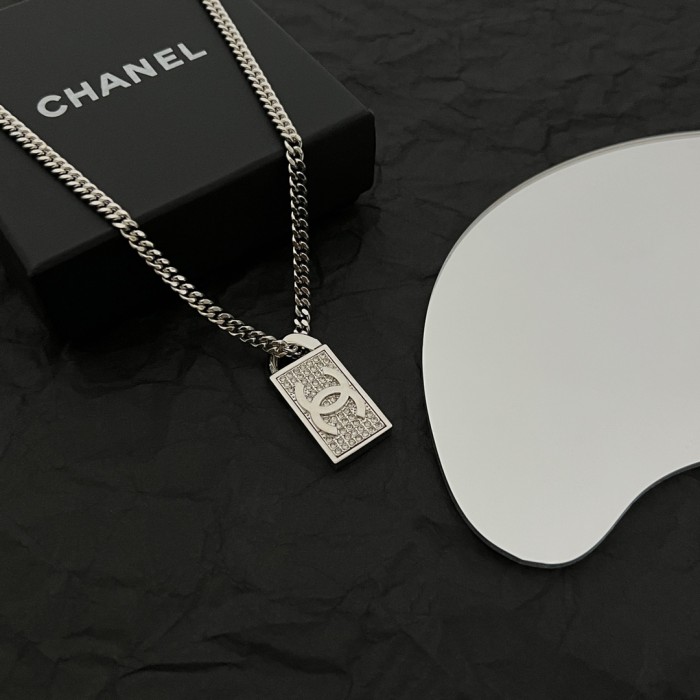 Jewelry Chanel 1821