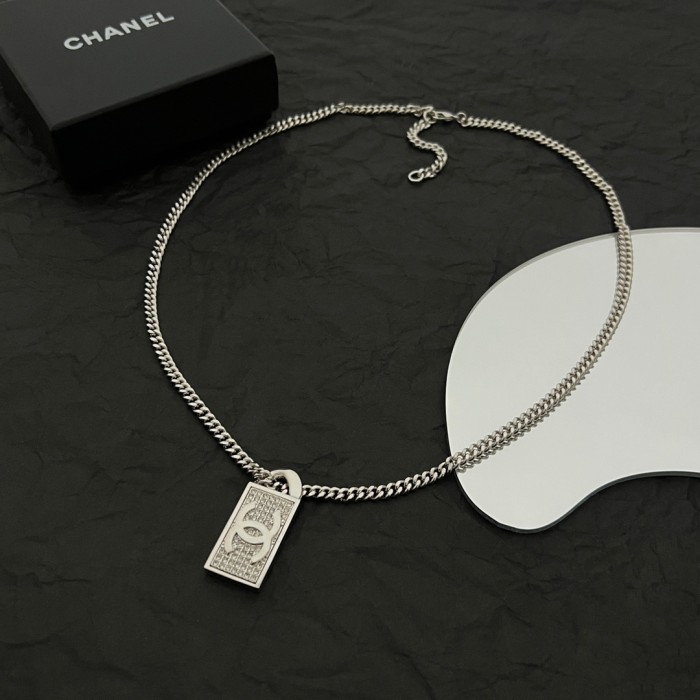 Jewelry Chanel 1821